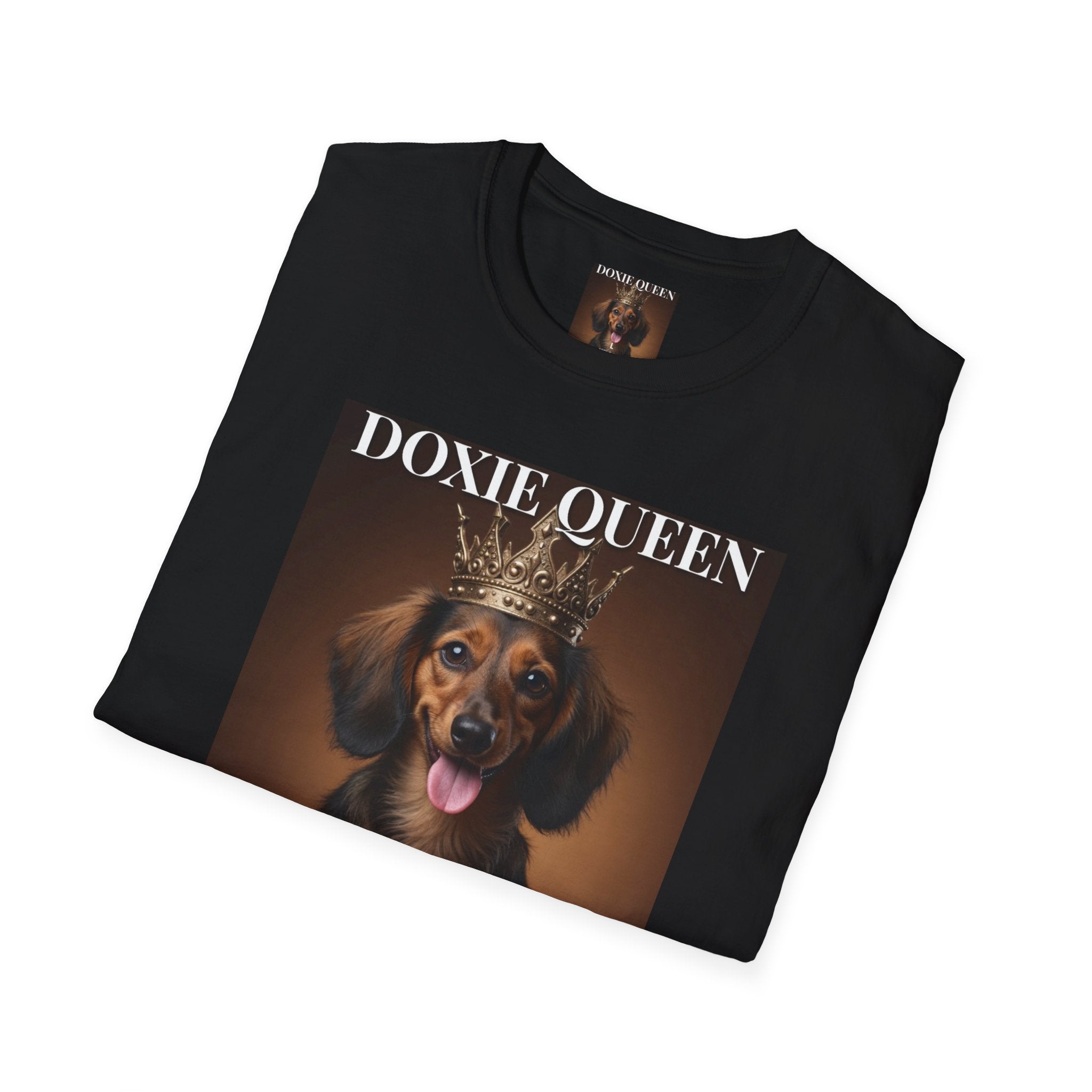Doxie Queen Dachshund T-Shirt — Cute Dachshund Dog Tee for Dog Lovers, Pet Mom Gift